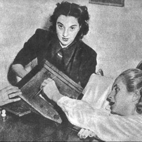 Nemocná Evita se snažila být prospěšná argentinskému lidu i na smrtelné posteli.
