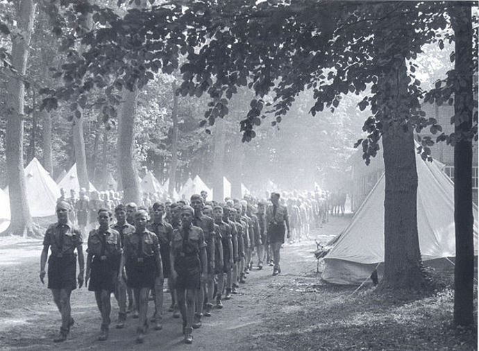 Nacistická mládežnická organizace Hitlerjugend
Nacistická mládežnická organizace Hitlerjugend