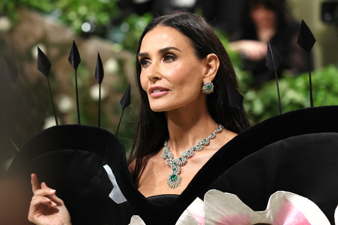 Demi Moore na svůj věk rozhodně nevypadá.
