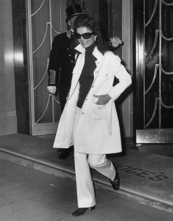 Módní styl Jackie Kennedy Onassis.
