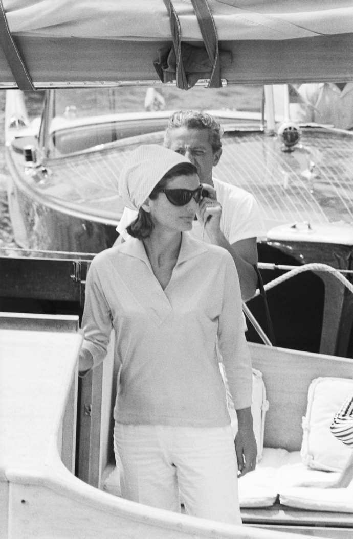 Módní styl Jackie Kennedy Onassis.
