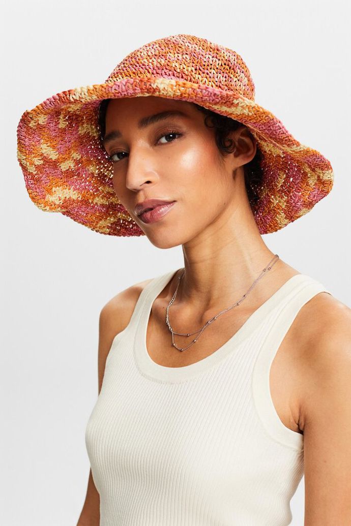 Růžovo-oranžový slaměný klobouček bucket s melírovaným efektem, Esprit, 849 Kč
