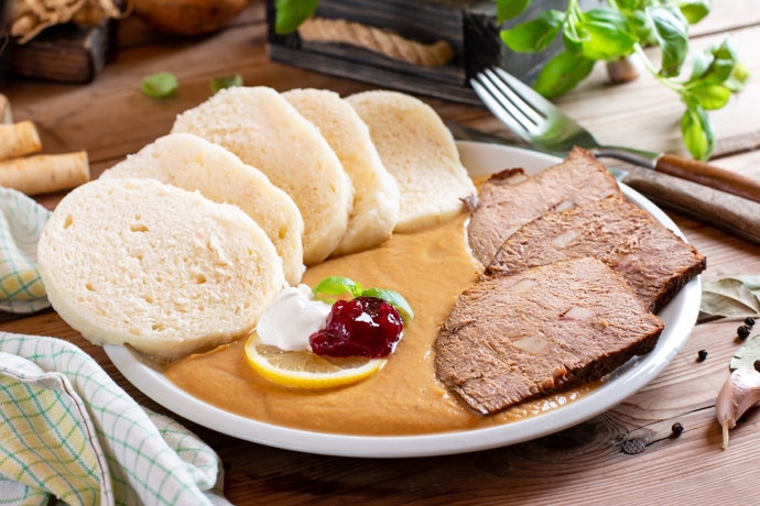 Světová kuchyně je velice rozmanitá.
Světová kuchyně je velice rozmanitá.