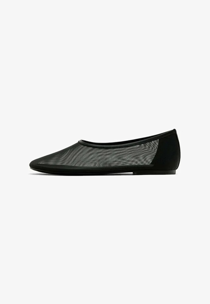 Boty: Massimo Dutti, 2 295 Kč
Boty: Massimo Dutti, 2 295 Kč