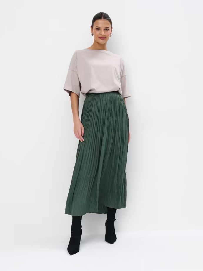 Sukně: Mohito, 599 Kč
Sukně: Mohito, 599 Kč