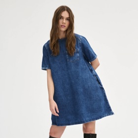 Denimové šaty: My Essential Wardrobe, 2 860 Kč
