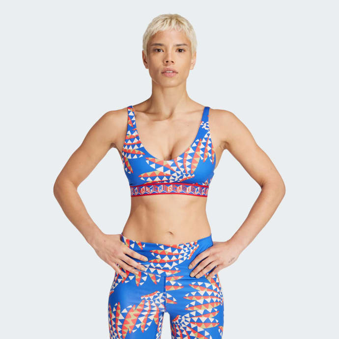 Podprsenka x FARM Rio Medium-Support je inspirována slunečnými brazilskými tropy. 1299 Kč
