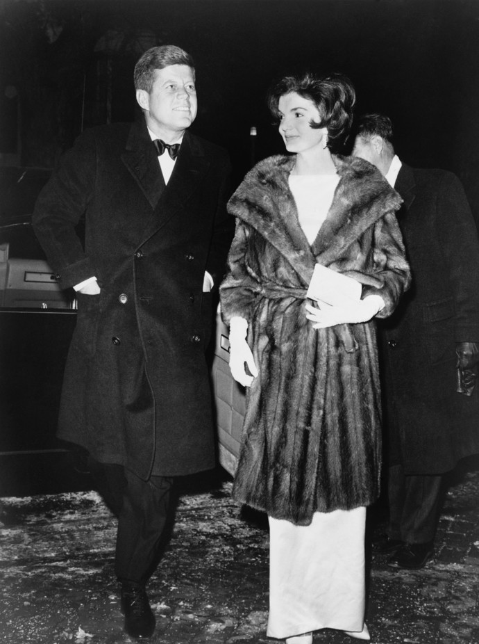 Módní styl Jackie Kennedy Onassis.
