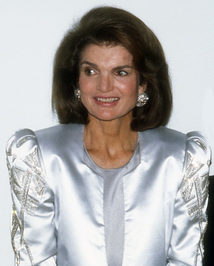 Módní styl Jackie Kennedy Onassis.
