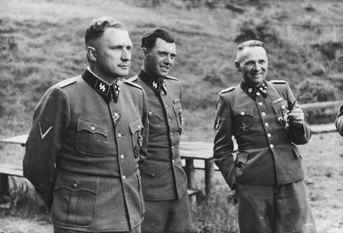 Richard Baer, Josef Mengele a Rudolf Hoess
