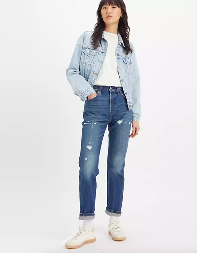 Rovné džíny, Levi’s, 3999 Kč
Rovné džíny, Levi’s, 3999 Kč
