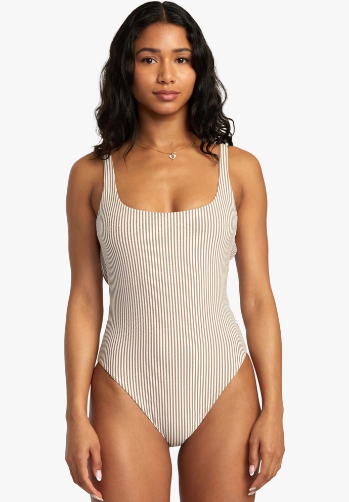 Plavky, RVCA, 2 290 Kč
Plavky, RVCA, 2 290 Kč