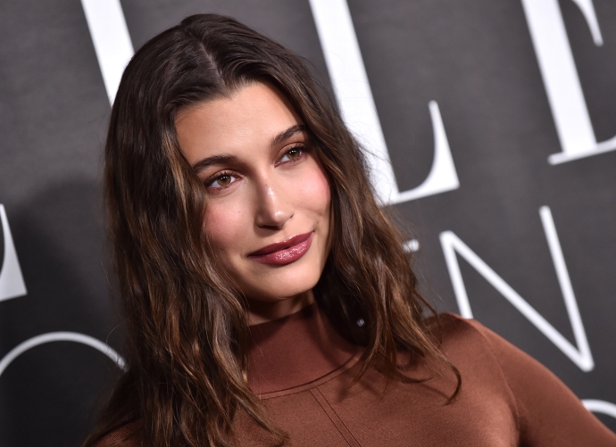 Hailey Bieber
