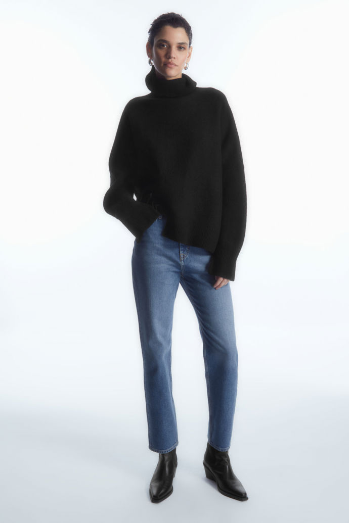 Slim džíny, COS, 79 eur
Slim džíny, COS, 79 eur