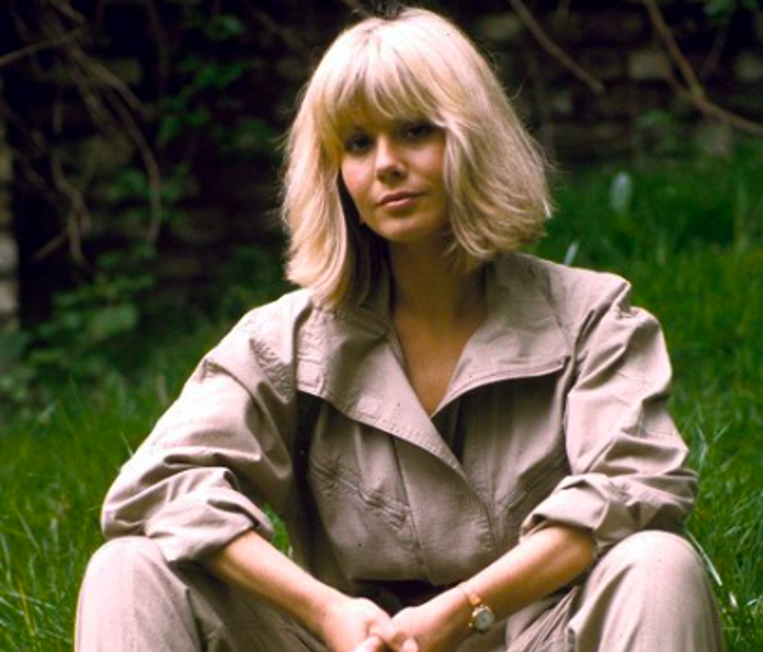 Glynis Barber jako Harriet Makepeace
Glynis Barber jako Harriet Makepeace