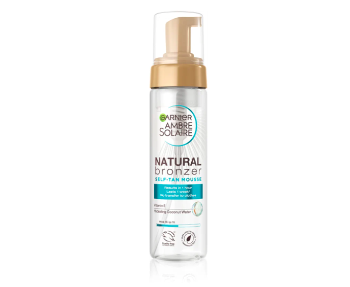 Ambre Solaire Natural Bronzersamoopalovací pěna na obličej a tělo s hydratačním účinkem, značka Garnier, přibližná cena 300 Kč. 

