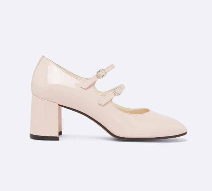 ALICE Light pink patent leather Mary Janes pumps, značka Carel Paris, přibližná cena 11200 Kč. 
