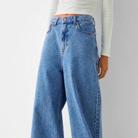 MEGA BAGGY - Široké džíny, Bershka, 799 Kč.
MEGA BAGGY - Široké džíny, Bershka, 799 Kč.