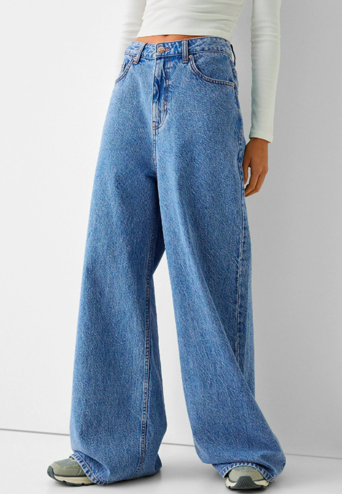 MEGA BAGGY - Široké džíny, Bershka, 799 Kč. 
