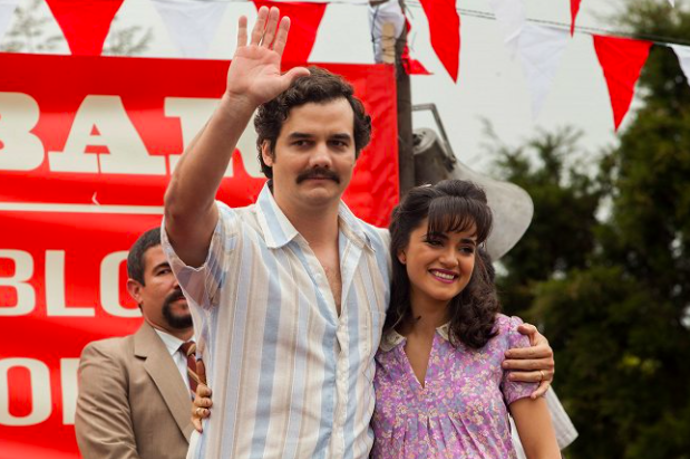 Maria Victoria Henao a Pablo Escobar v seriálu Narcos
Maria Victoria Henao a Pablo Escobar v seriálu Narcos