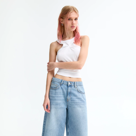 JORTS - Džínové kraťasy, PULL&BEAR, 699 Kč.
