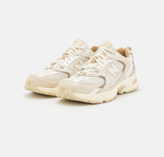 530 UNISEX - Tenisky, New Balance, 3000 Kč. 
