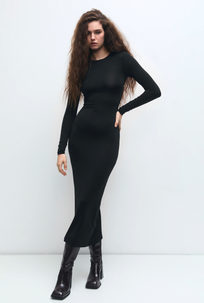 WITH LONG SLEEVES - Pouzdrové šaty, PULL&BEAR, 549 Kč. 
