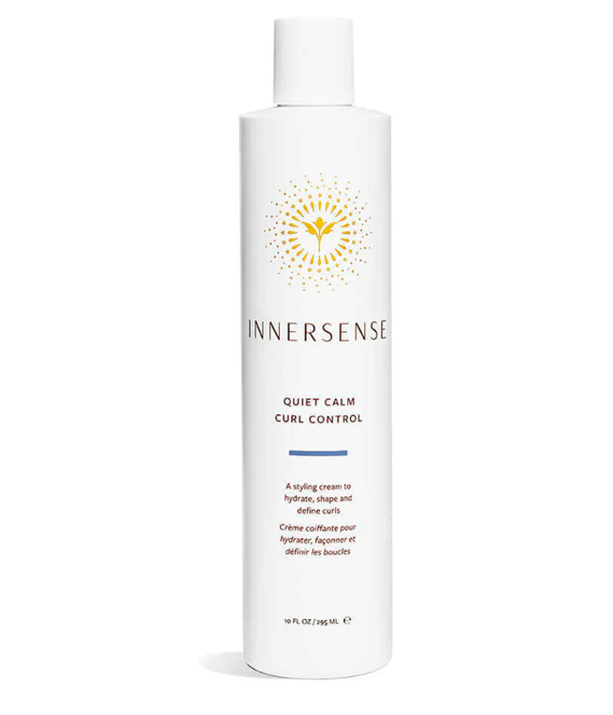 QUIET CALM CURL CONTROL – STYLINGOVÝ KRÉM PRO DEFINICI KUDRN, INNERSENSE , 700 Kč. 
