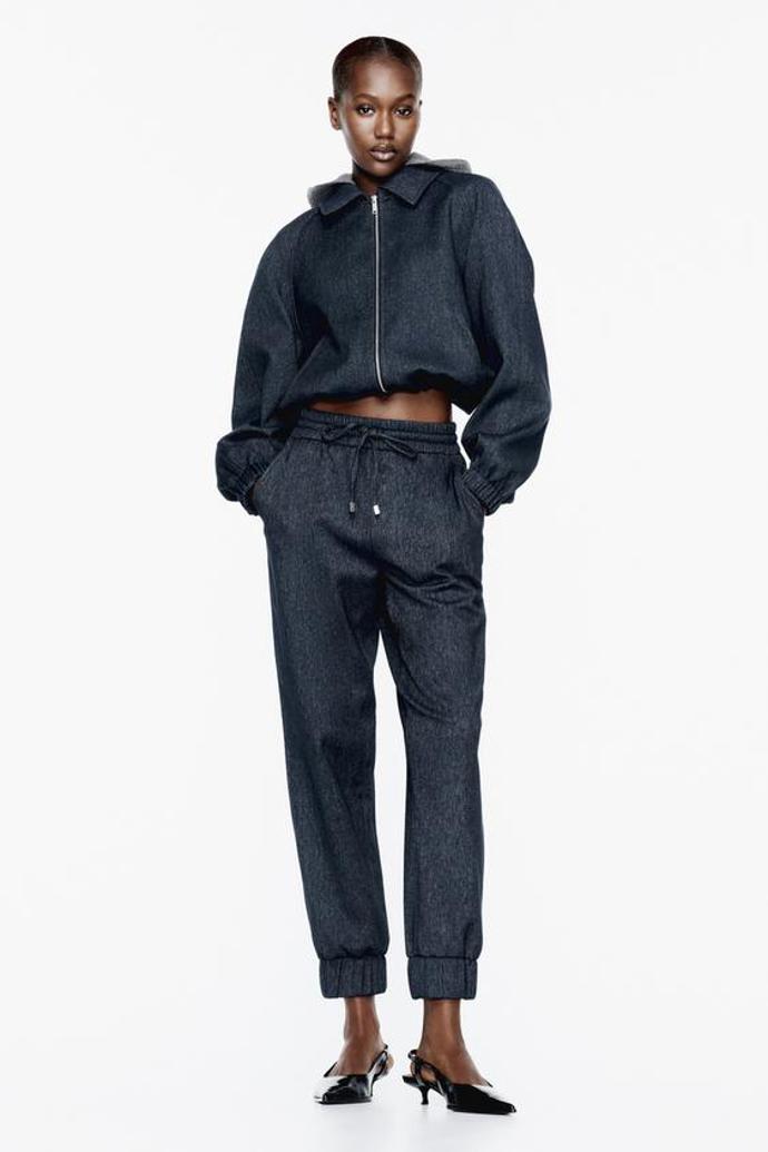 Tepláky, Zara, 699 Kč
Tepláky, Zara, 699 Kč