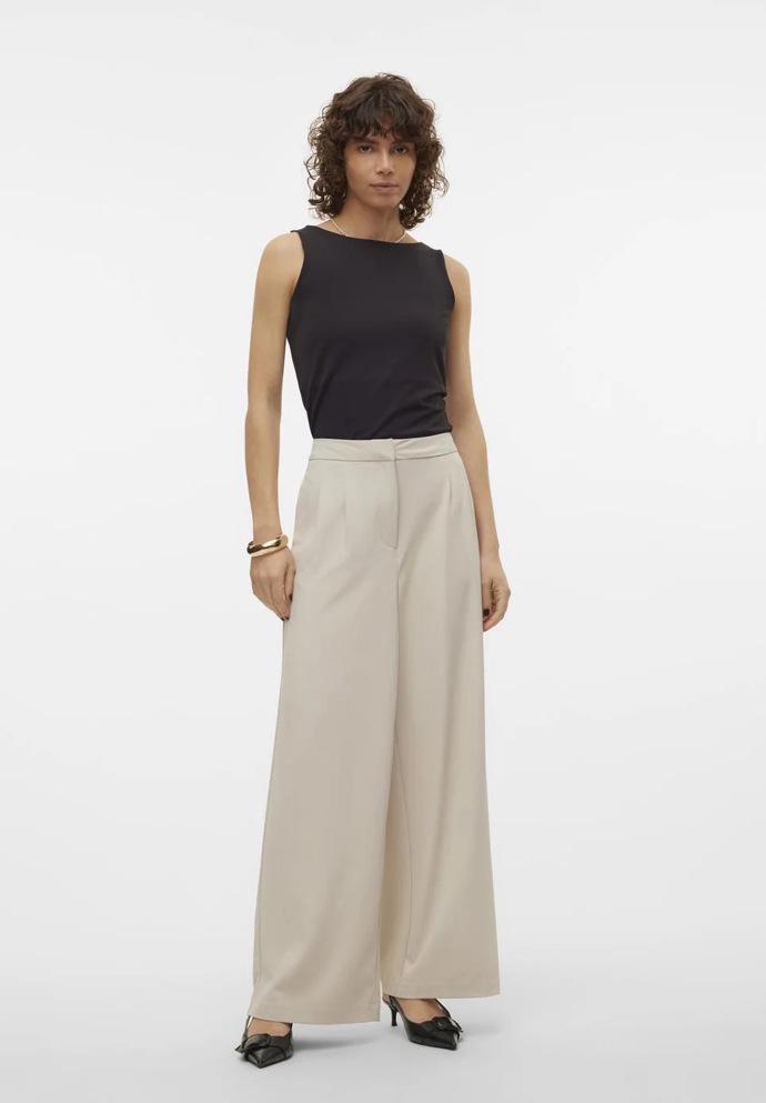 Kalhoty: Vero Moda, 1 280 Kč
Kalhoty: Vero Moda, 1 280 Kč