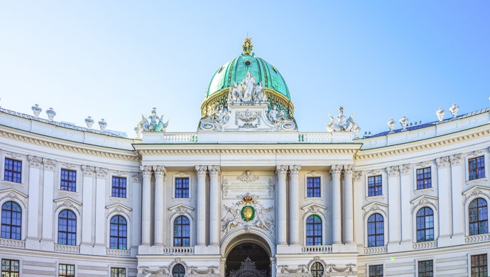 V palácovém komplexu Hofburg je několik muzeí. Mimo jiné i muzeum věnované císařovně Sisi.
V palácovém komplexu Hofburg je několik muzeí. Mimo jiné i muzeum věnované císařovně Sisi.