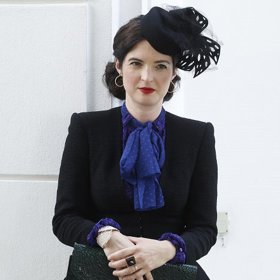 Seriál Zlatá labuť všechny okouzlila úžasnou módou a fascinujícími outfity, které není těžké napodobit. 
