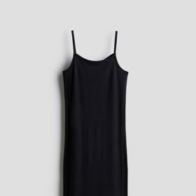 Slipové šaty H&M, 359 Kč
