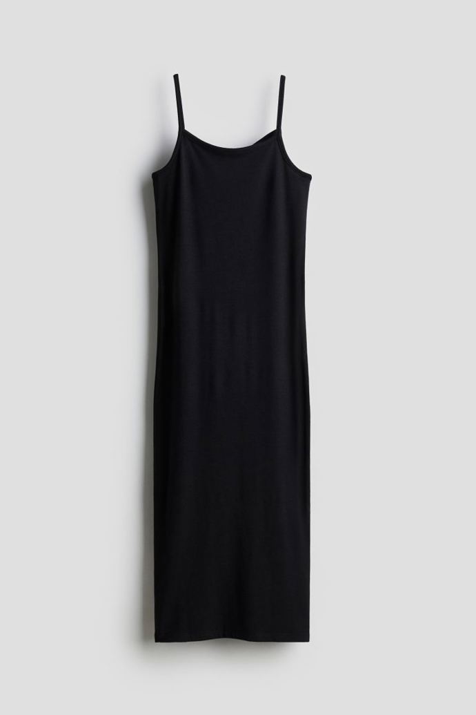 Slipové šaty H&M, 359 Kč
Slipové šaty H&M, 359 Kč
