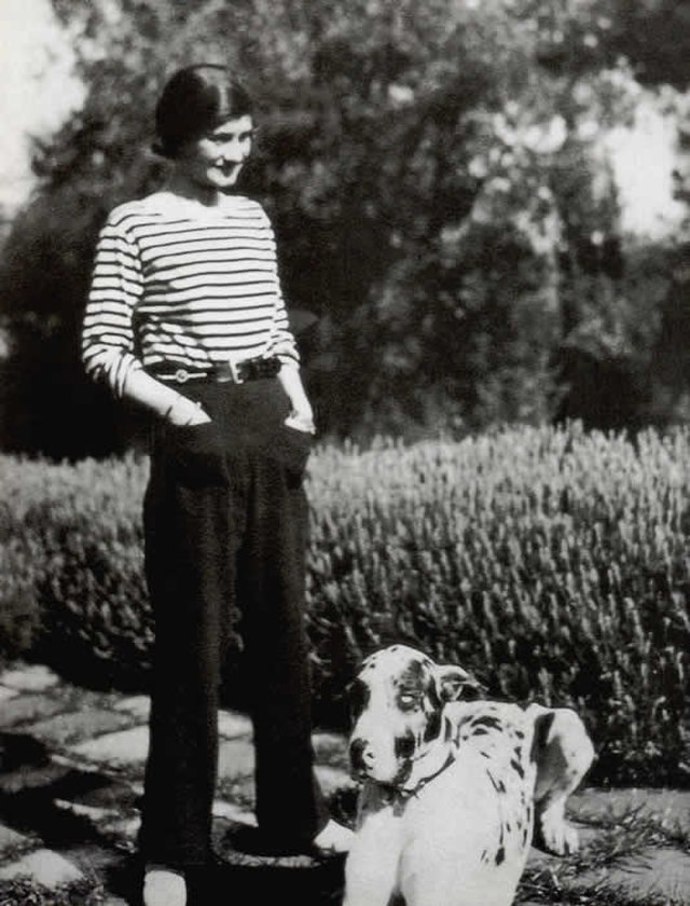 Coco Chanel v kultovním námořnickém tričku
