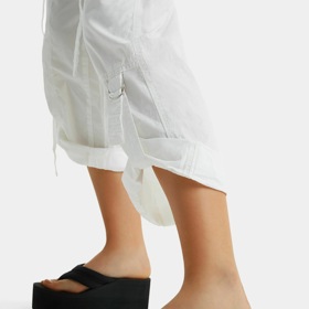 Žabky, Bershka, 549 Kč
