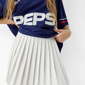 Sukně, Bershka, 579 Kč
