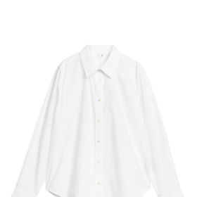 Bílá košile, Arket, 59 eur
