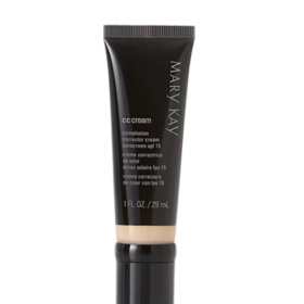 CC krém s SPF 15, Mary Kay, 590 Kč

