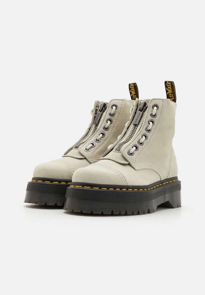 Boty, Dr. Martens, 5 500 Kč
Boty, Dr. Martens, 5 500 Kč