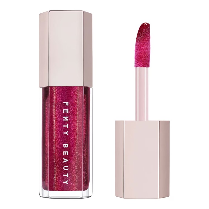 Lesk na rty, Fenty Beauty, 580 Kč
Lesk na rty, Fenty Beauty, 580 Kč