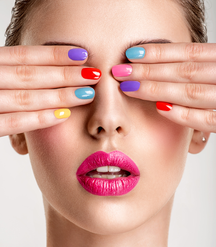 Největší letošní nehtový trend? Barvy! Inspirujte se a vykouzlete tu nejkrásnější letní manikúru roku 2024. Největší letošní nehtový trend? Barvy! Inspirujte se a vykouzlete tu nejkrásnější letní manikúru roku 2024.