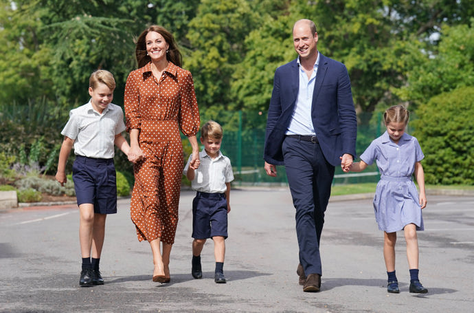 Princ William (44) a tatínkova princeznička. Dojemné přání od Kate doprovází rozkošné foto s Charlotte. Moc tě milujeme! Princ William (44) a tatínkova princeznička. Dojemné přání od Kate doprovází rozkošné foto s Charlotte. Moc tě milujeme!