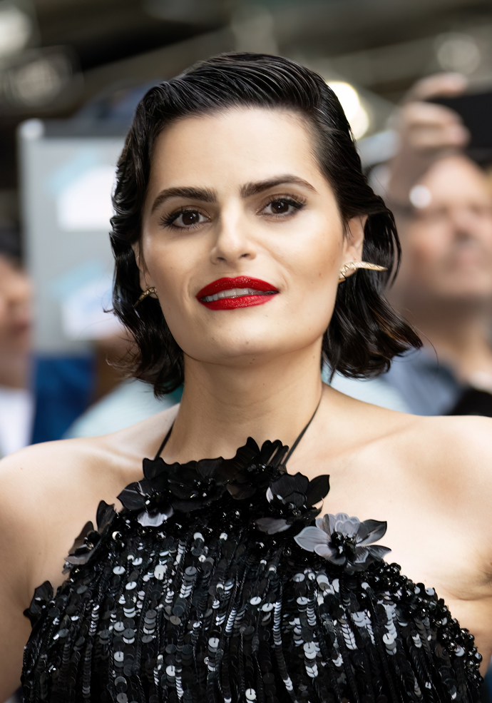 Takhle nosí mikádo celebrity. 
