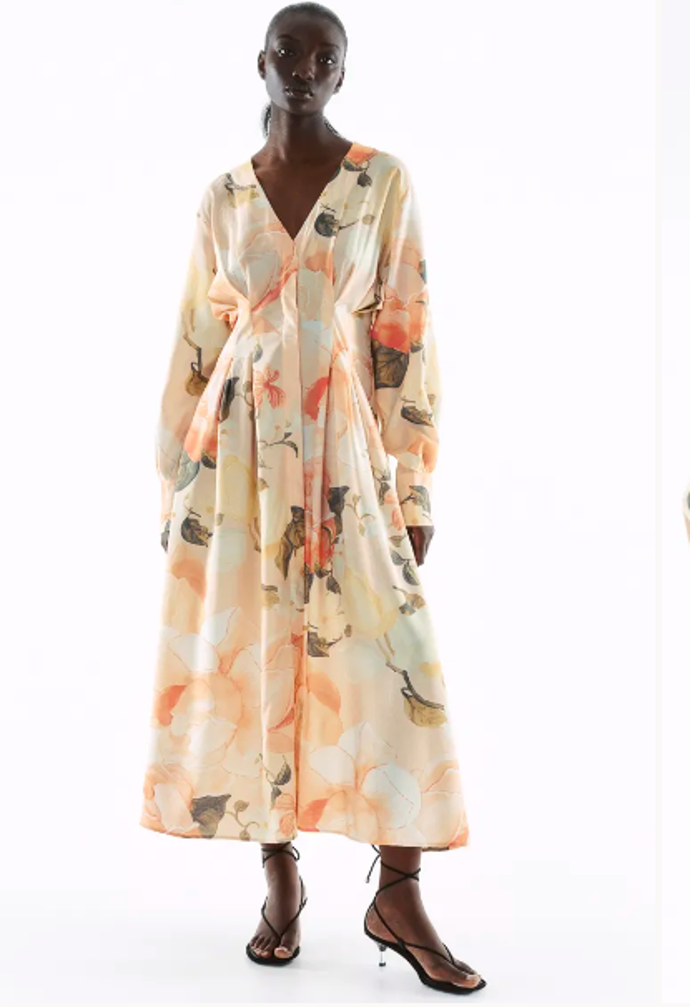H&M 1699 Kč
H&M 1699 Kč