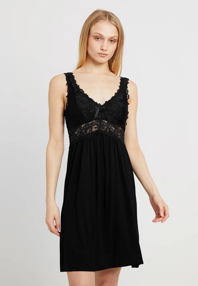 Šaty, Hunkemöller, 780 Kč
Šaty, Hunkemöller, 780 Kč