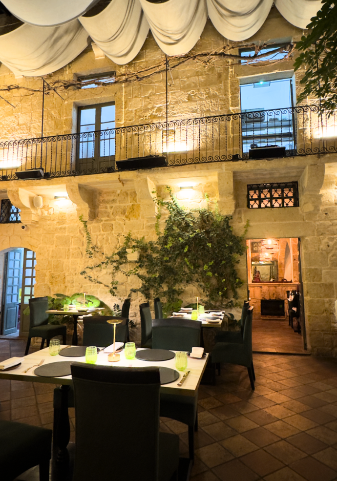 Interiér v Medina Restaurant
