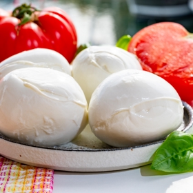 Italská kuchyně je prostě neodolatelná. Pravá mozarella!
