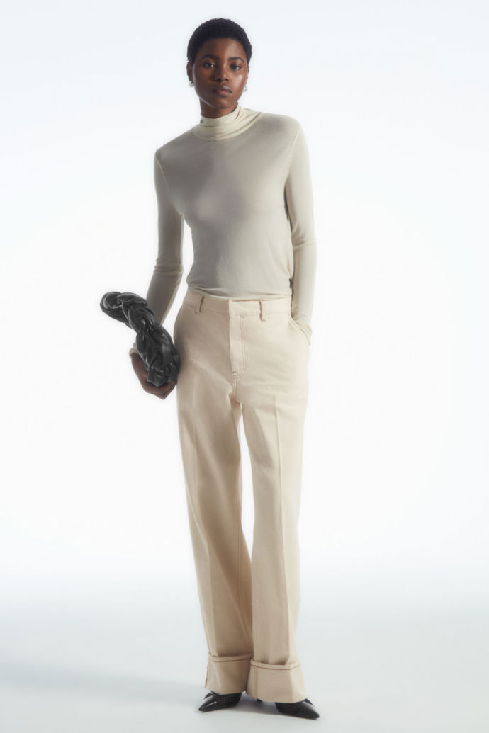 Kalhoty, COS, 115 eur
