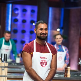 V roce 2020 si vybojoval 3. místo v soutěži MasterChef.
